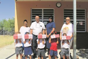 Nuwe skoene vir jong voetjies