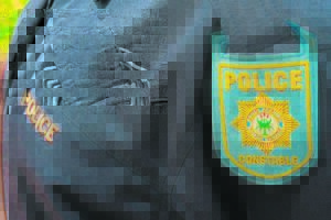 Bejaarde van die Paarl deur rower oorval, aangehou