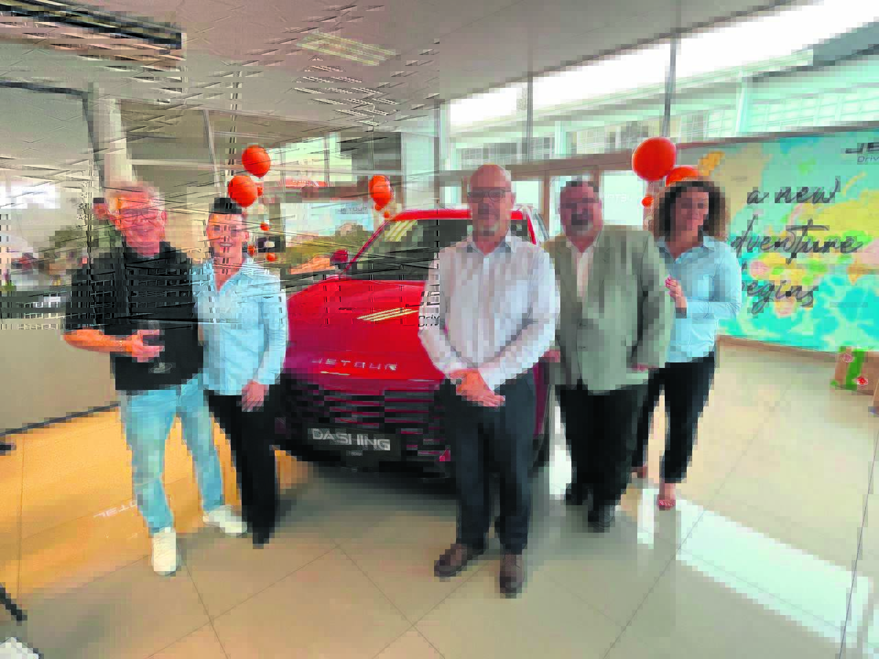 ’n Blink nuwe sportnuts in Paarl se Hoofstraat