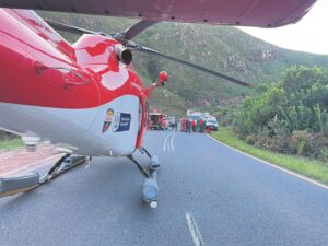 Motorfietsryer val 100m van F’hoek-pas