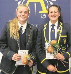 Koshuis kies hoofleiers