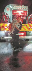 Hond gered van vlammedood