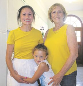 Drie geslagte deel van skool