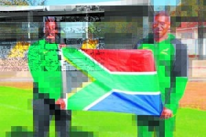 Paarliete gaan in Parys pronk