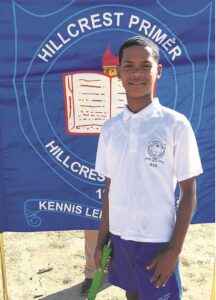 Skoolseun skitter op Pen Basson-velde