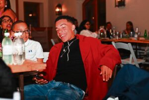 Tiener van Klein Nederburg Sekondêr sterf skielik