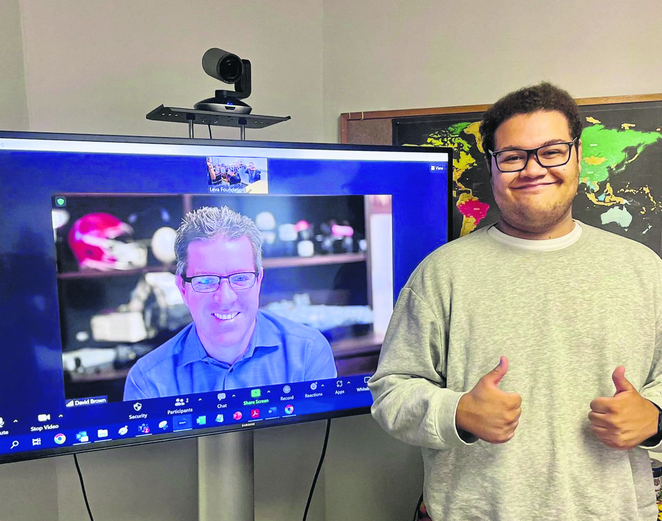 student-online-meeting