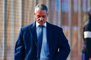 MK-lid Peter de Villiers pleit onskuldig