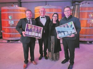 Hugenote Hoërskool hou wynveiling vir 150ste bestaansjaar