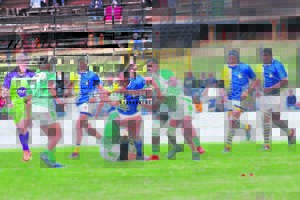 Hillcrest United roskam Evergreens se eerstes