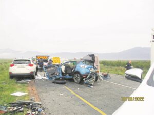 Rugbygemeenskap in rou gedompel na gru-botsing 4 spelers eis