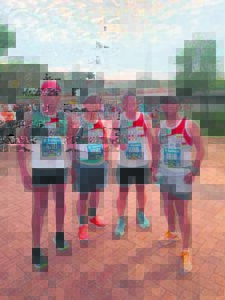 Plaaslike atlete in Kaapstad-marathon