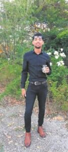 Jong man (23) met skêr doodgesteek oor meisie