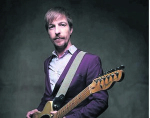 Albert Frost books into Bordienghuis