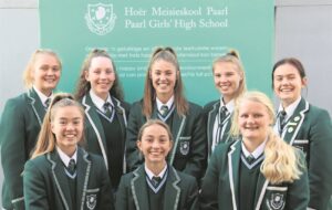 Netbalspelers ryg medaljes in