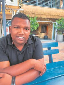 Boland Kavaliers huldig afrigter ná hartaanval