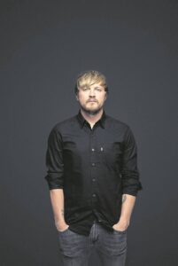 Geniet musiekfees op jou kampstoel of laailou!