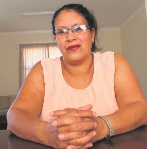 Maatskaplike werker groet