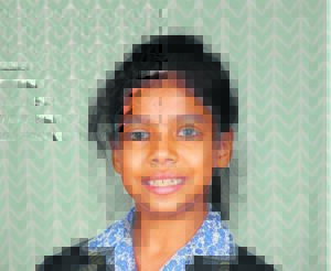 Kira presteer in gimnastiek