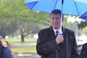 Drakenstein wen stryd om sy stadsbestuurder in amp te hou