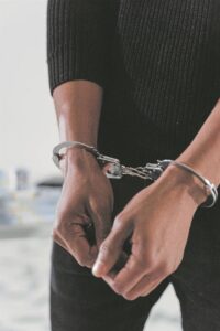 Verkragter in sy 20’s twee dekades tronkstraf opgelê