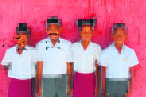 Vier hardloop dat die stof staan