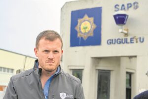 Paarl-Noord-buurtwag vergader oor gemeenskapsveiligheid met Ian Cameron