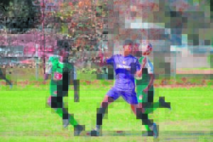 Promotion League match ends in draw