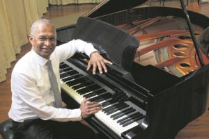 ’n Musikale baanbreker tree af