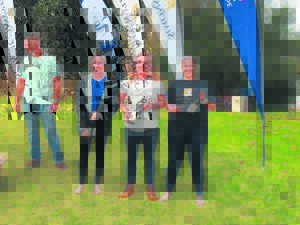 Vroue reg vir die Berg