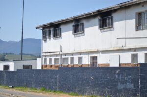 Wellington-stadion wéér geteiken, dié keer aan die brand gesteek