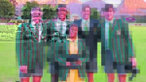 Krieketspelers ontvang pette