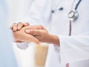 ‘Regering faal honderde werklose jong dokters’