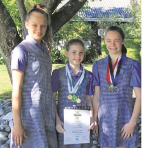 Courtrai-gimnaste skitter in spele