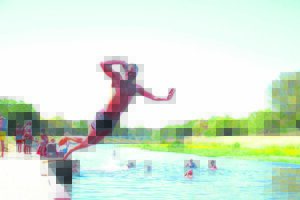 Honderde ruk op; koel in Bergrivier af