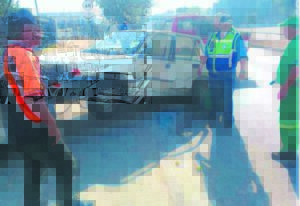 Twee voertuie bots in Piet Retiefstraat