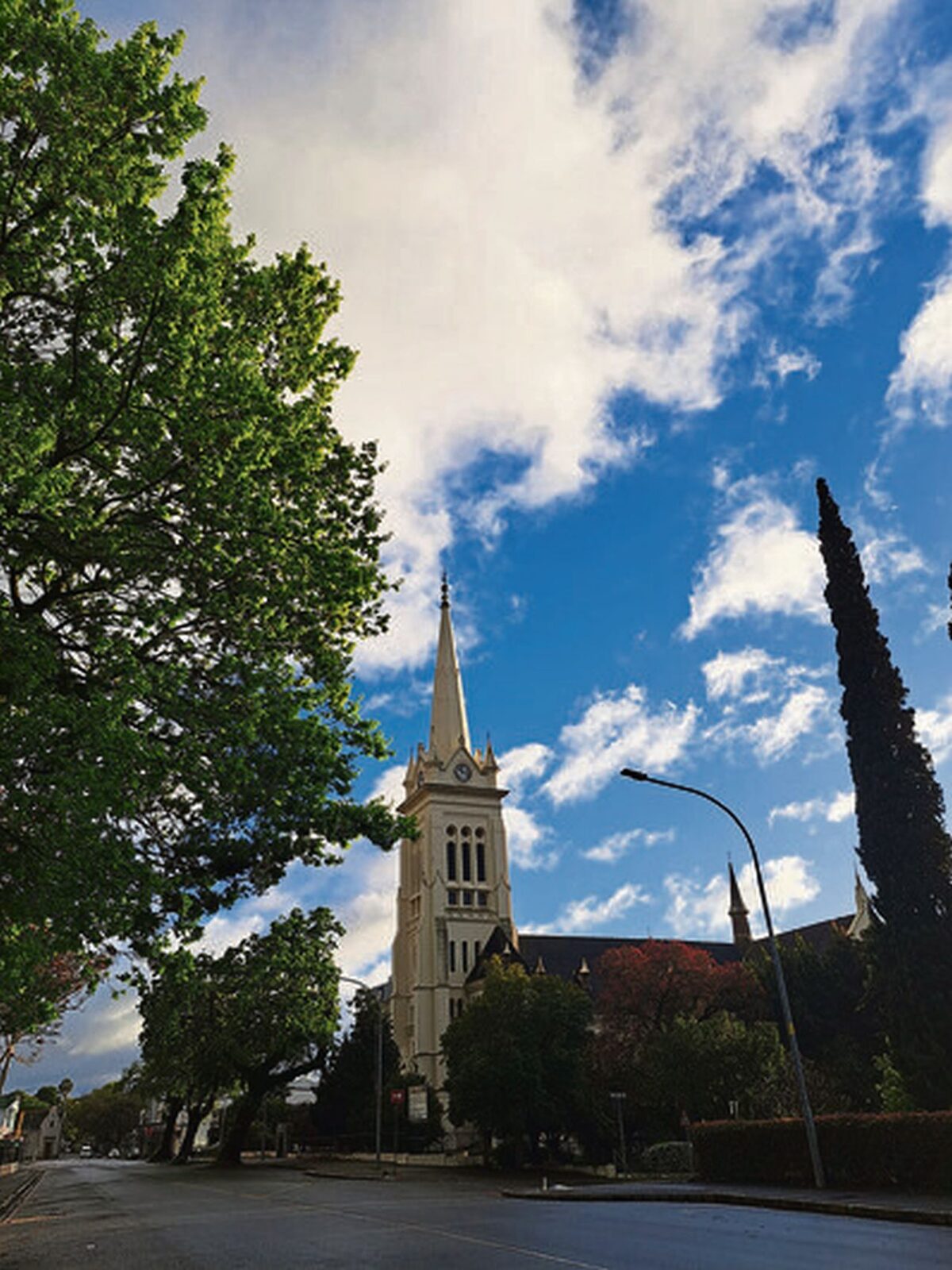 Die Toringkerk in die Paarl op die hoek van Van der Lingen en Hoofstraat. Foto: Toringkerk/ Facebook