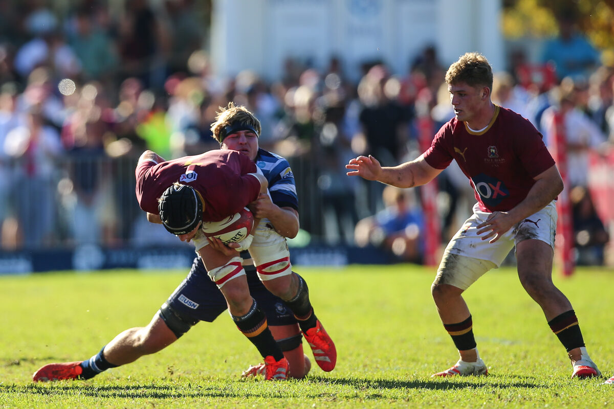 Hoër Jongenskool Paarl het Paul Roos Gimnasium in 'n reuse rugbystryd geklop.