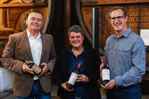 Voor-oorlogse wyn trek rekord bedrag by tweede KWV-veiling