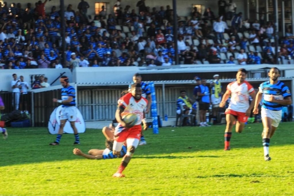 Die Roses se Lee Grant Fortuin is hier oppad doellyn toe.  Foto: Reginald Afrikaner