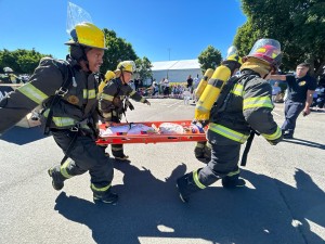 FOTO’s | Só vereer Drakenstein-munisipaliteit plaaslike helde