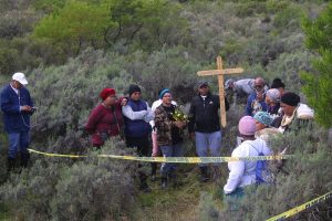 Kruis opgerig waar inwoners lyk van vermiste Gouda-bejaarde (67) ná 2 weke vind