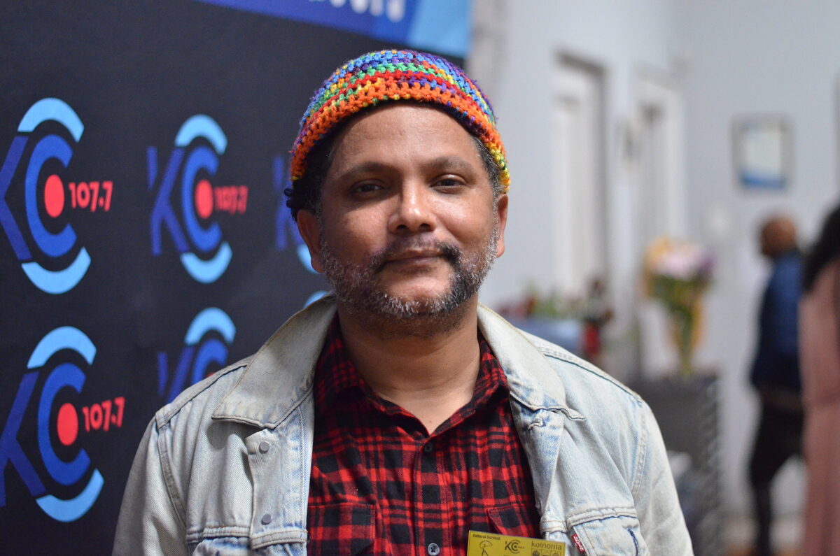 LUISTER | ‘Dalk is dit generasies van trauma wat ons mal maak’ – aktivis