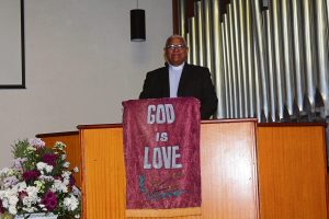 Eerw. ‘Danny’ groet ná marathon