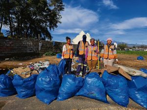 Onwettige vullisstorting in die Paarl só in die bek geruk