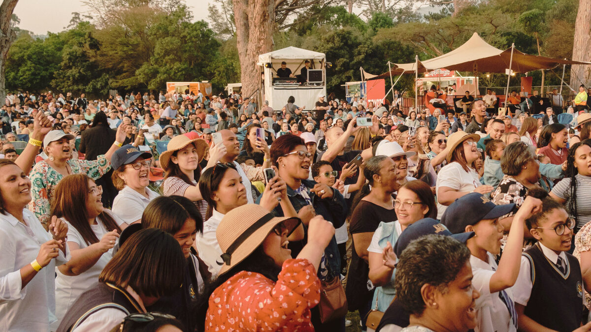 Sang, dans, kuier by fees