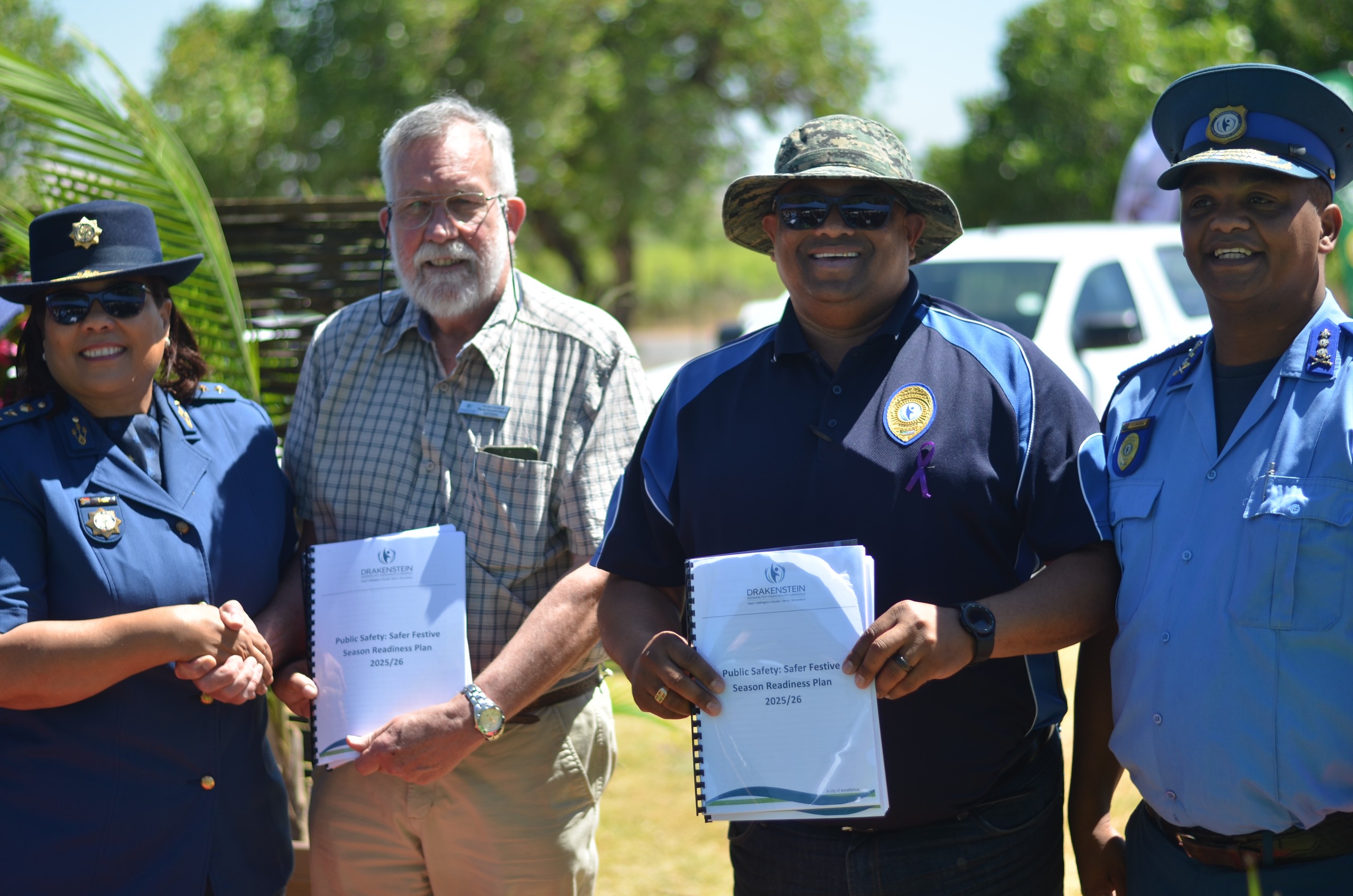 Col May-Louise Dyers, Acting Station Commander of the Paarl Police Station, Gert Combrink, Acting Executive Mayor of Drakenstein Municipality, Councillor Avron Appollis, Mayco member for public safety and social development, and Saul Jacobs, Chief Law Enforcement Officer of Drakenstein Municipality at the launch of the Municipality’s Summer Safety Plan on Friday (21 November). Photo: Rasaad Adams