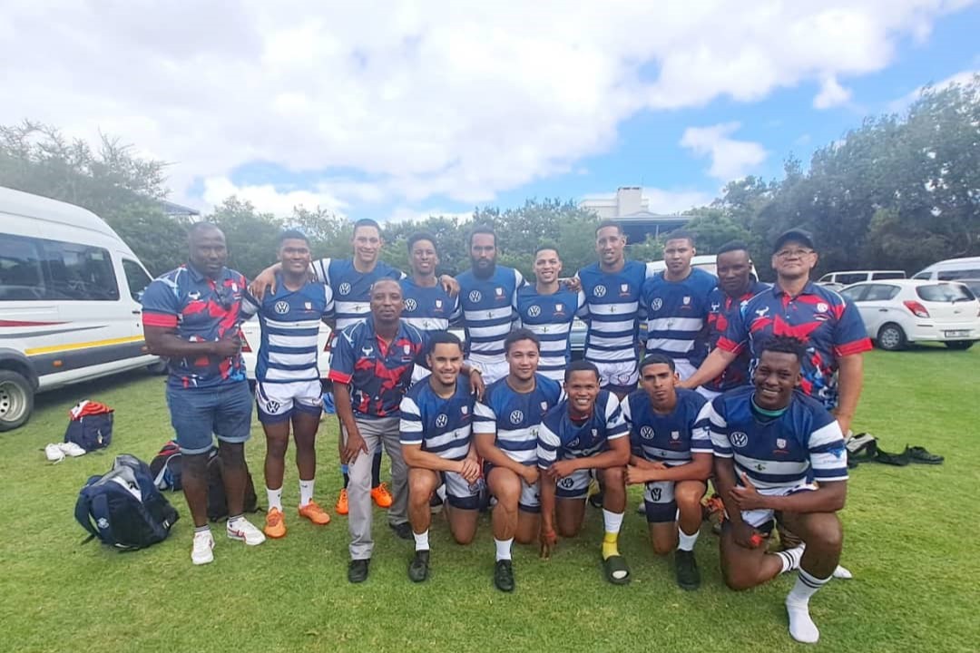 Die Jacobs Sport Assist-stigting se bestuur by een van die spanne wat in 2023 aan die jaarlikse Wits Barbarians-7's-toernooi in Ceres deelgeneem het.