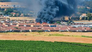Twee brande ruk Klapmuts die naweek; een persoon oorlede
