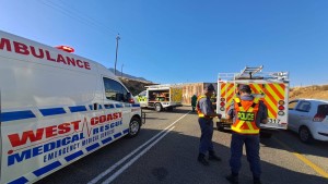 Tientalle beseer nadat vragmotor met plaasarbeiders naby Piketberg omslaan